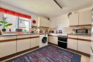 Kitchen- click for photo gallery